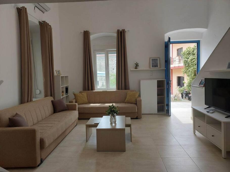 Villa Lion'S House à Kálymnos Extérieur photo